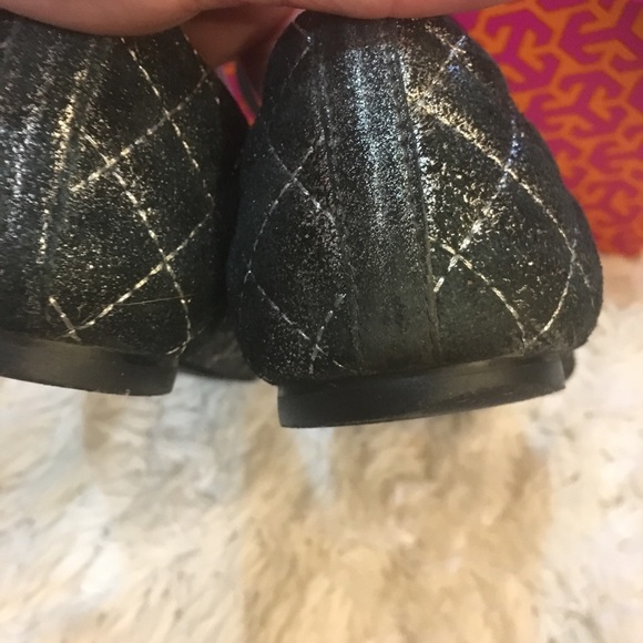 Tory Burch quilted glitter black/silver flats - Picture 5 of 8